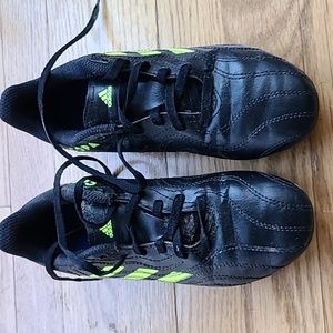 Adidas Copa soccer cleats. Boys/kids size 2.